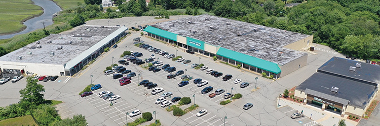 Halprin of New England Retail Properties handles sale of Shoppes at Old Saybrook for $6.75 million - on behalf of the seller and the buyer